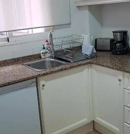 Lovely 2 Bedroom Close To Castle. Дения